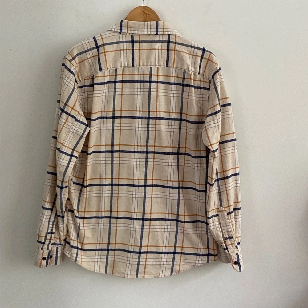 Plaid Button-Up Shirt - Picture 4 of 5